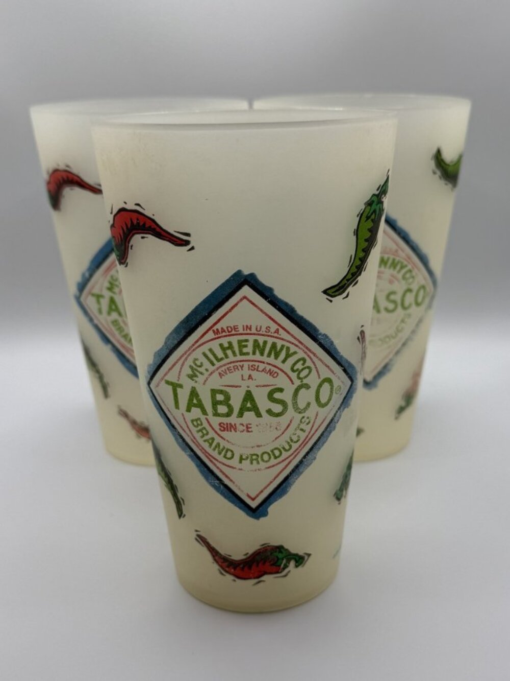 VTG Tabasco 32 OZ Plastic Tumblers Set/3